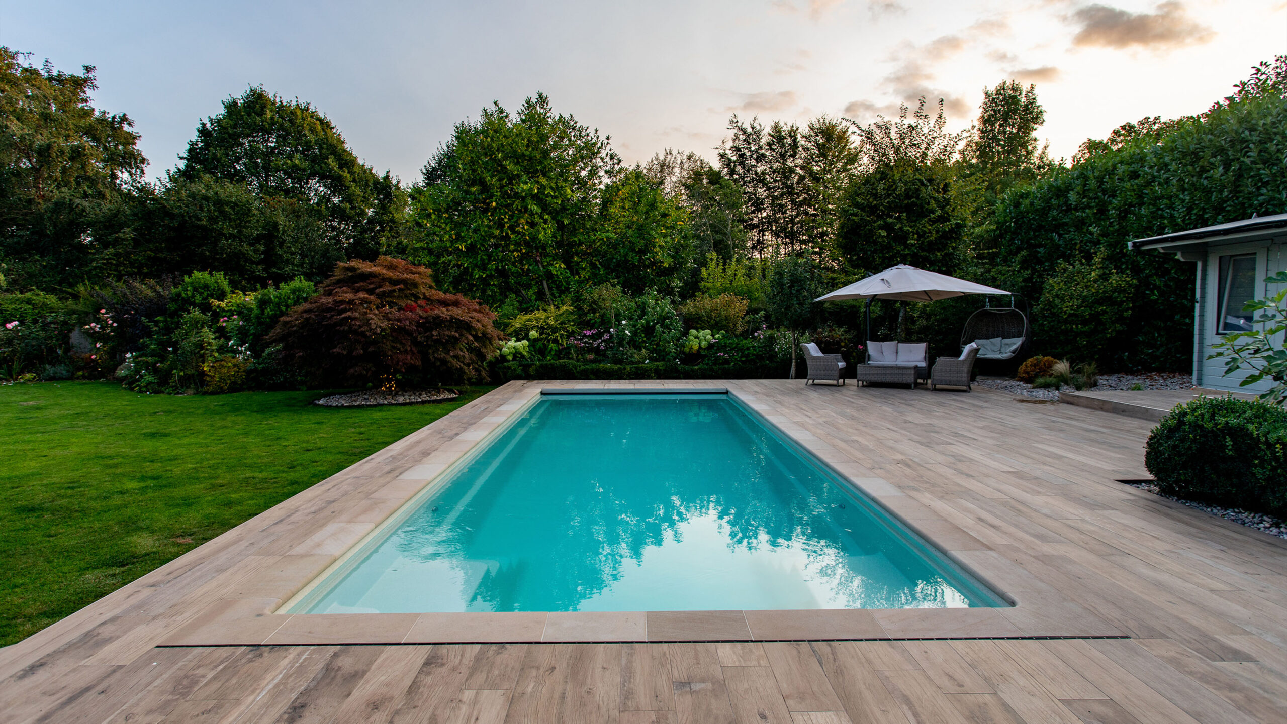 Backyard Pool Design Trends to Transform Your Space